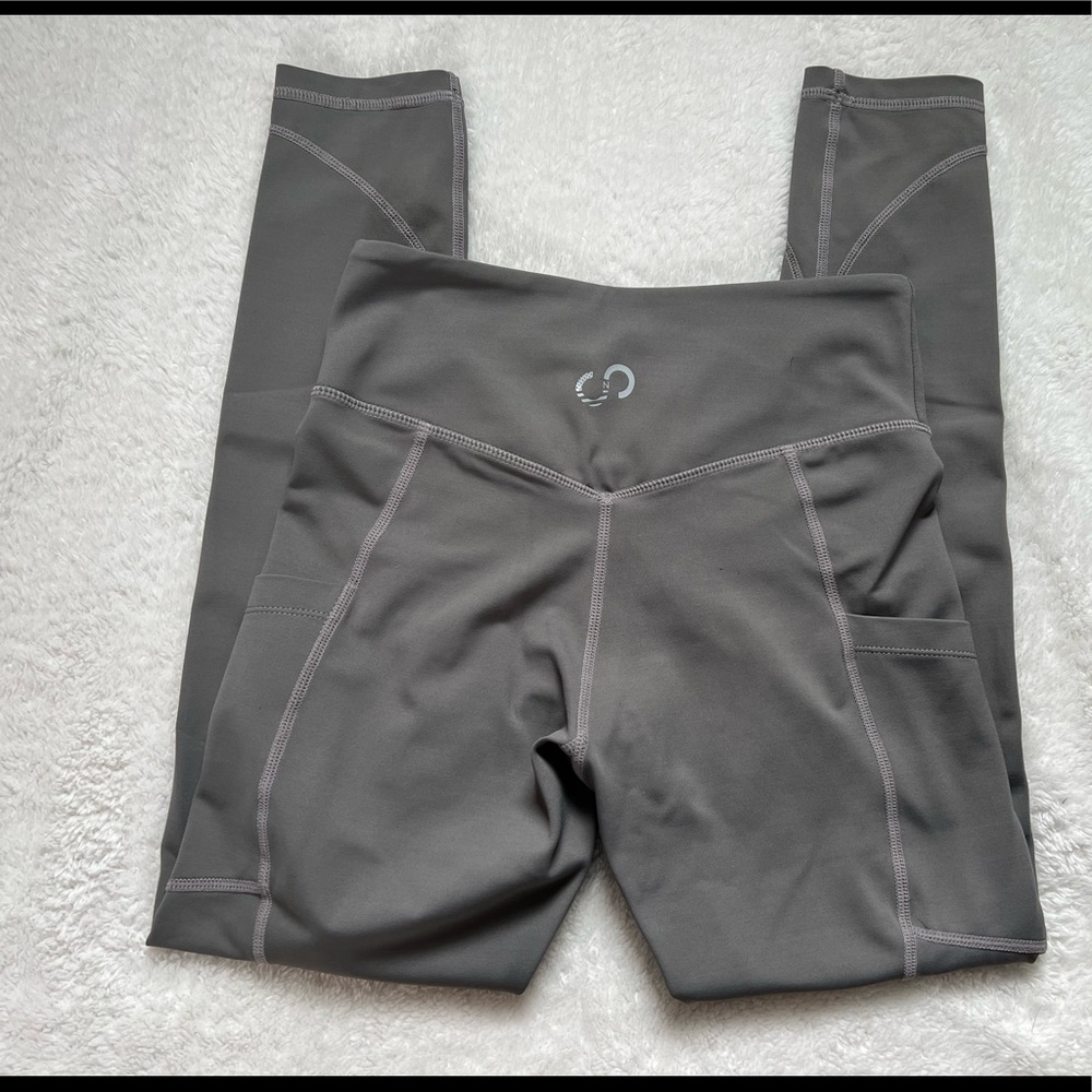 Curves n combatboots grey size small leggings with pockets